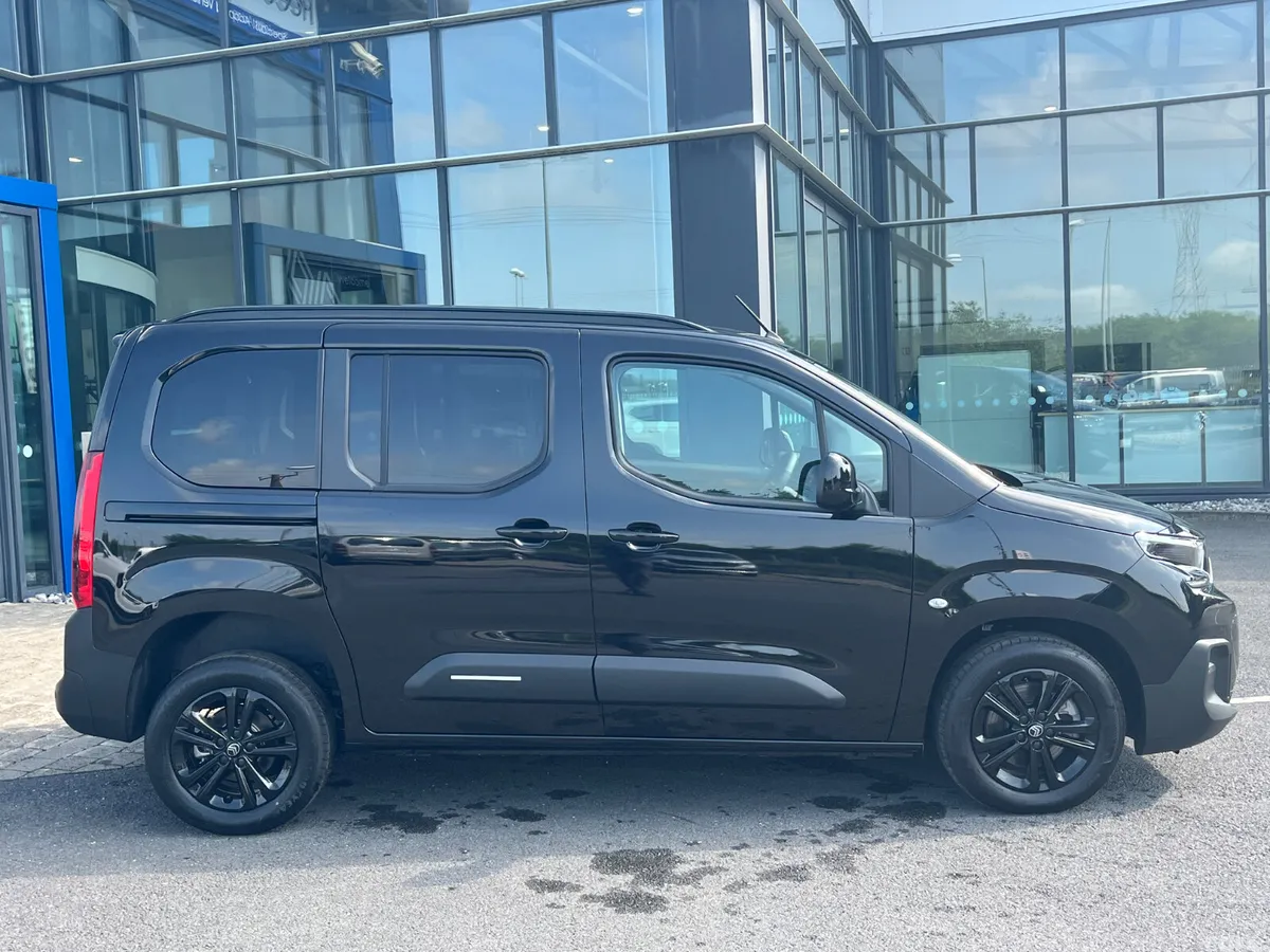 Citroen Berlingo MPV, Diesel, 2027, Black
