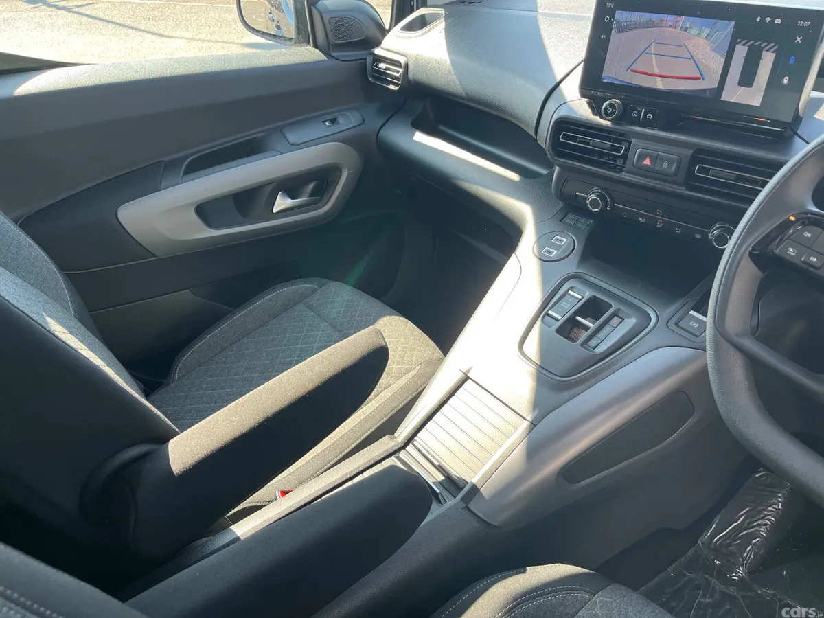 Opel Combo MPV, Diesel, 2027, Black