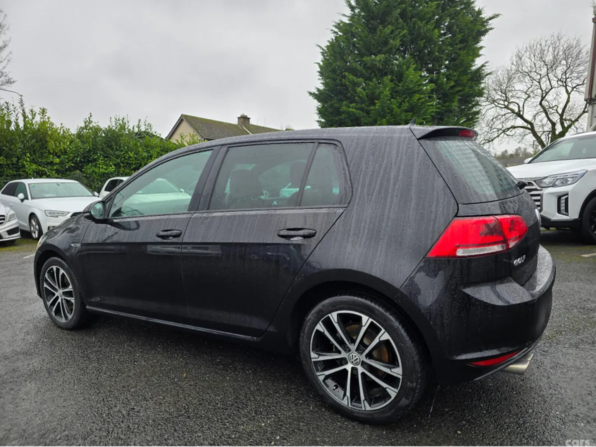 Volkswagen Golf Hatchback, Petrol, 2015, Black
