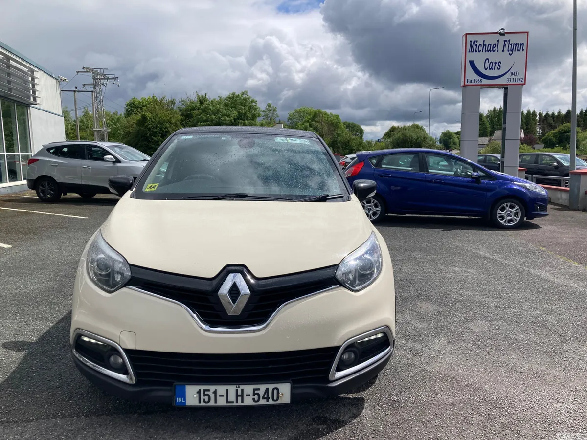 Renault Captur Hatchback, Diesel, 2015, Yellow