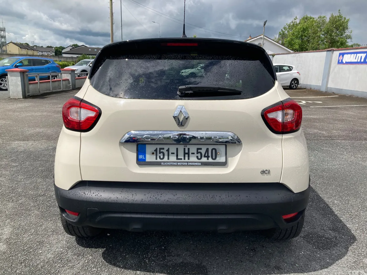 Renault Captur Hatchback, Diesel, 2015, Yellow