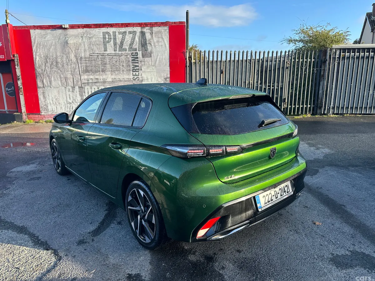 Peugeot 308 Hatchback, Diesel, 2022, Green