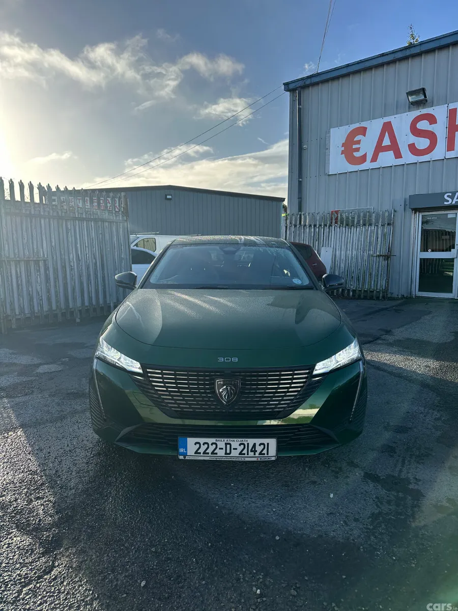 Peugeot 308 Hatchback, Diesel, 2022, Green