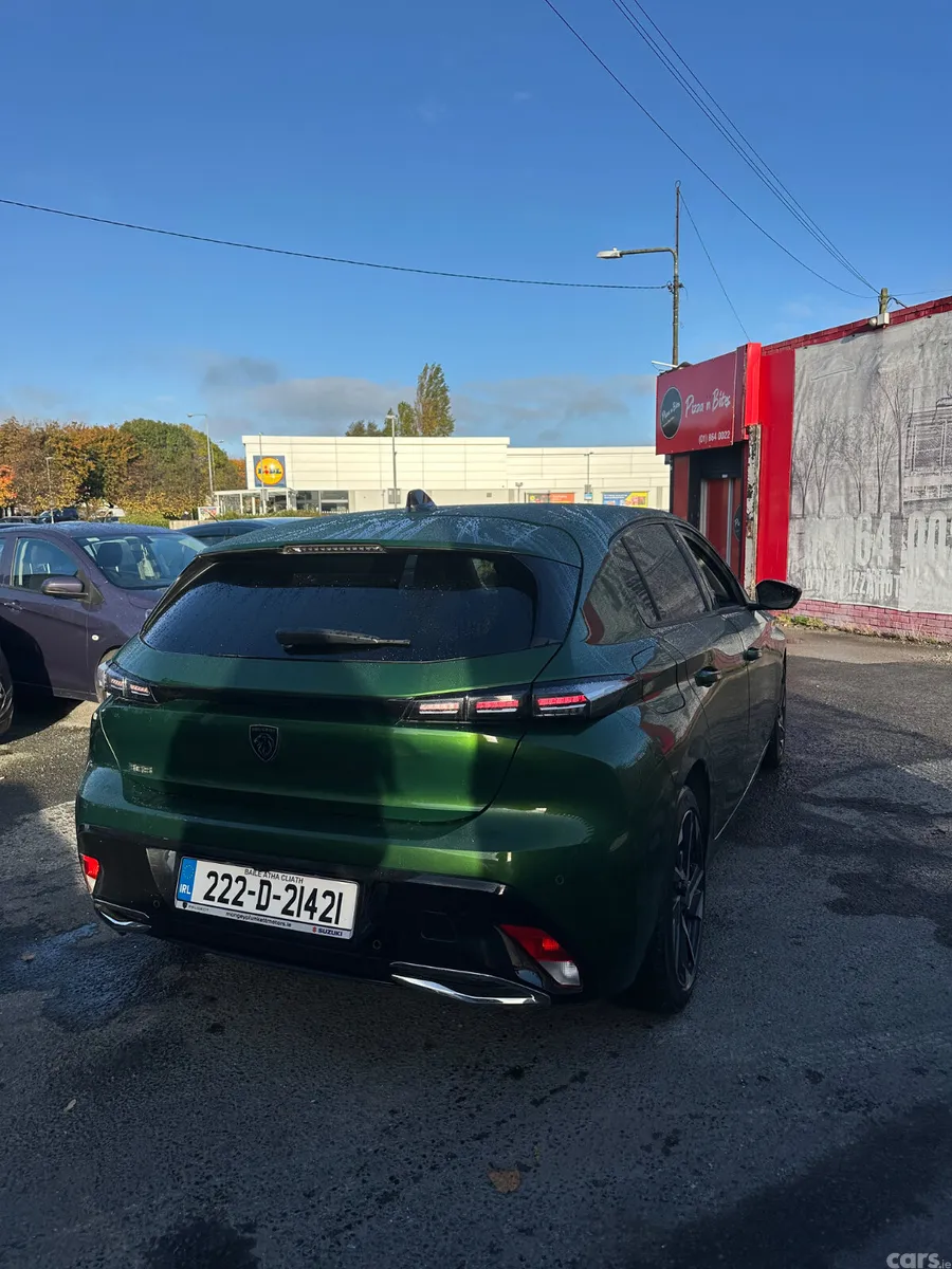 Peugeot 308 Hatchback, Diesel, 2022, Green