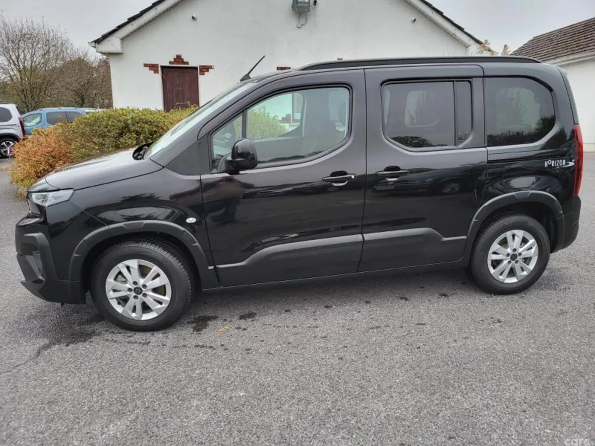 Peugeot Rifter MPV, Diesel, 2026, Black