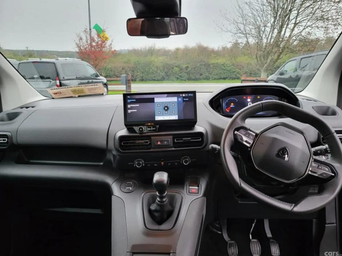 Peugeot Rifter MPV, Diesel, 2026, Black