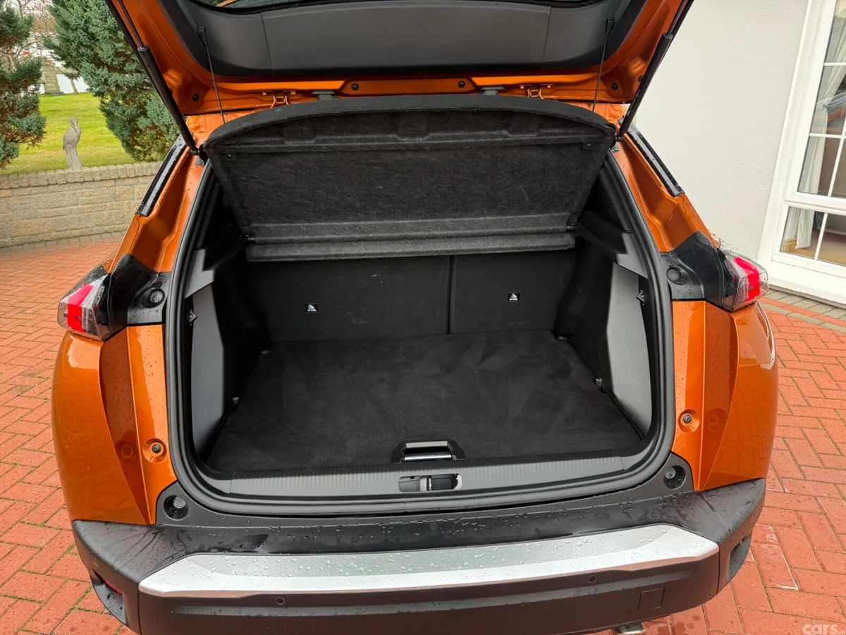 Peugeot 2008 SUV, Diesel, 2021, Orange