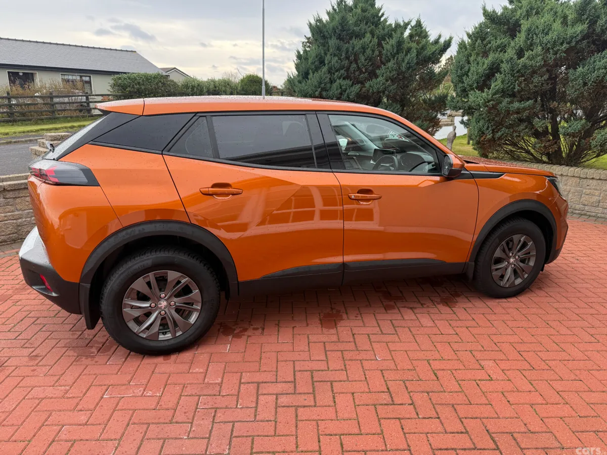 Peugeot 2008 SUV, Diesel, 2021, Orange