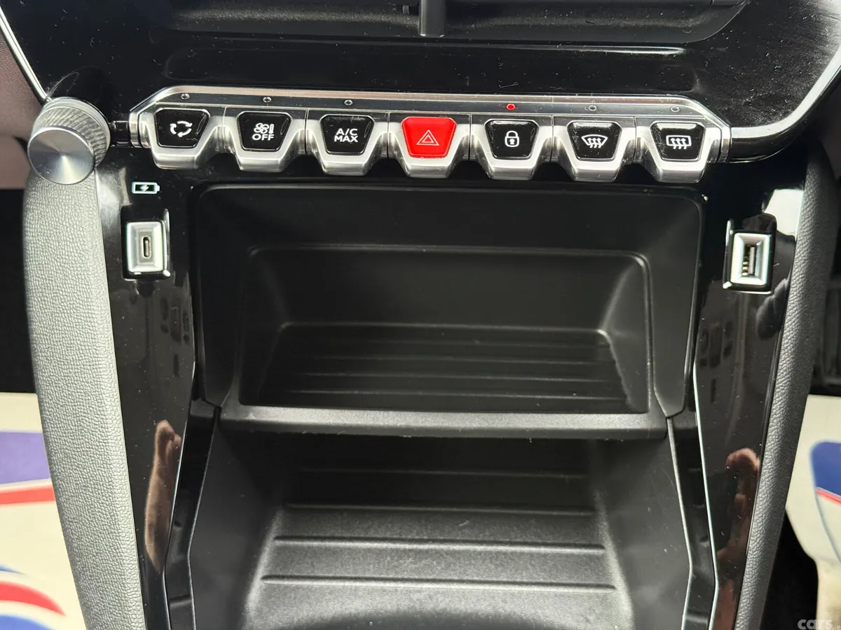Peugeot 2008 SUV, Diesel, 2021, Orange