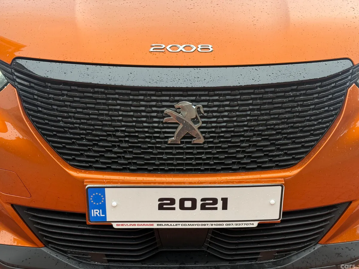Peugeot 2008 SUV, Diesel, 2021, Orange