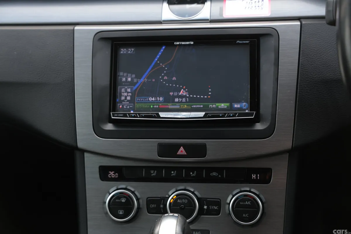 Volkswagen Passat Estate, Petrol, 2013, Silver