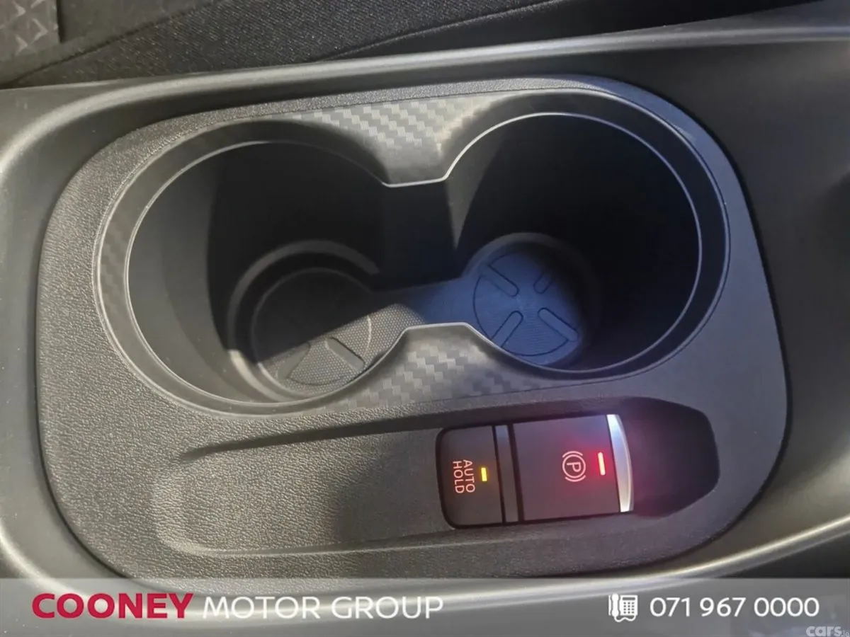 Nissan Juke SUV, Petrol, 2027, Silver