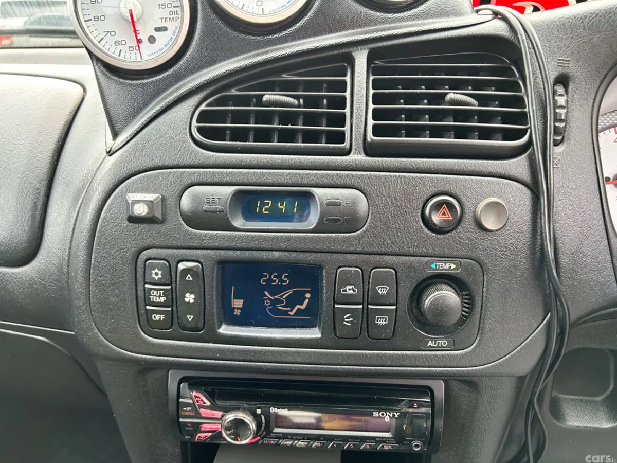 Mitsubishi Lancer Saloon, Petrol, 1996, Red
