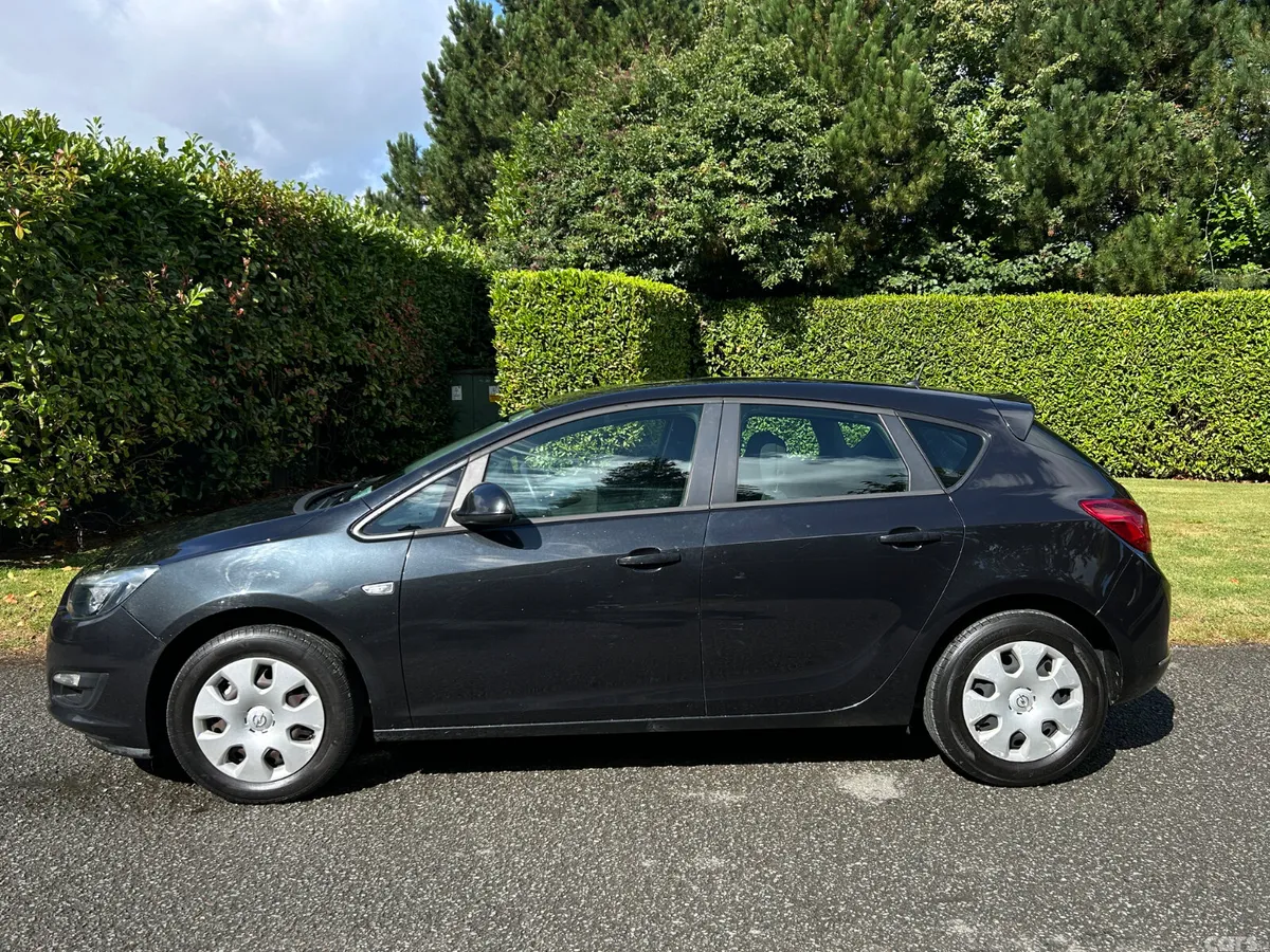 Opel Astra MPV, Petrol, 2014, Black