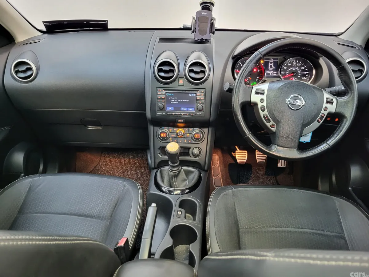 Nissan Qashqai Hatchback, Diesel, 2013, Black