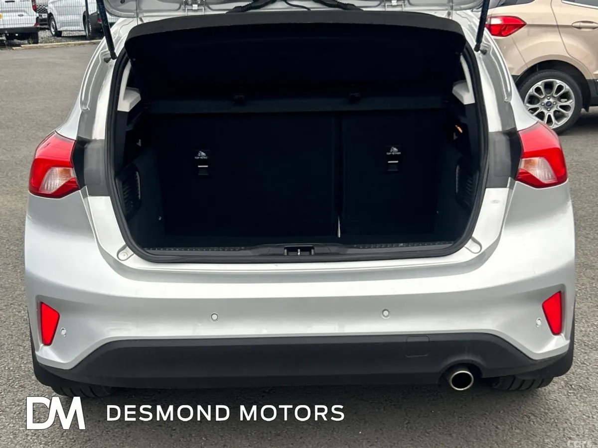 Ford Focus Hatchback, Diesel, 2019, Silver