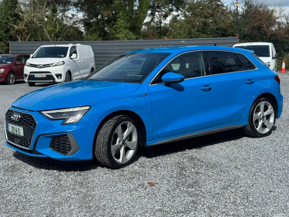 Audi A3 Hatchback, Petrol Hybrid, 2021, Blue