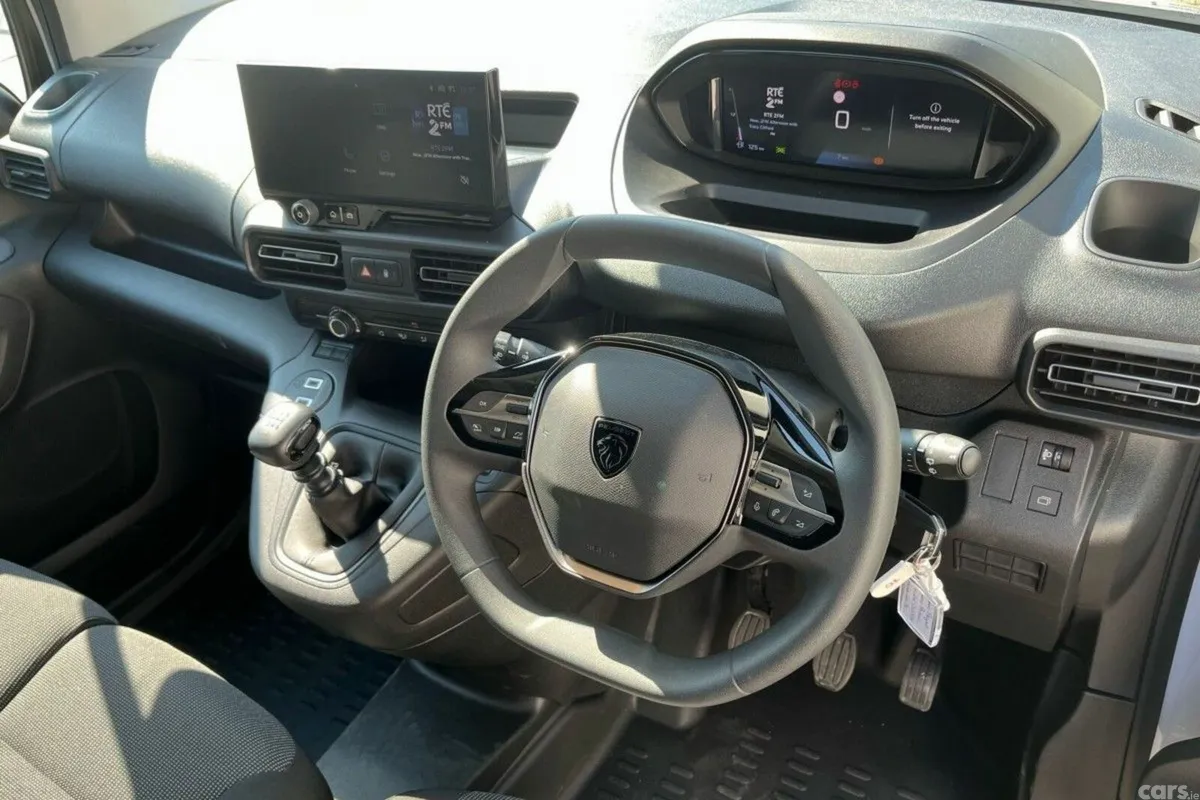 Peugeot Partner MPV, Diesel, 2025, White