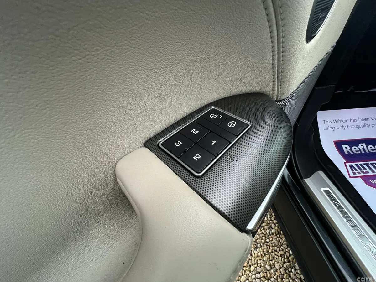 Land Rover Range Rover SUV, Diesel, 2017, Black