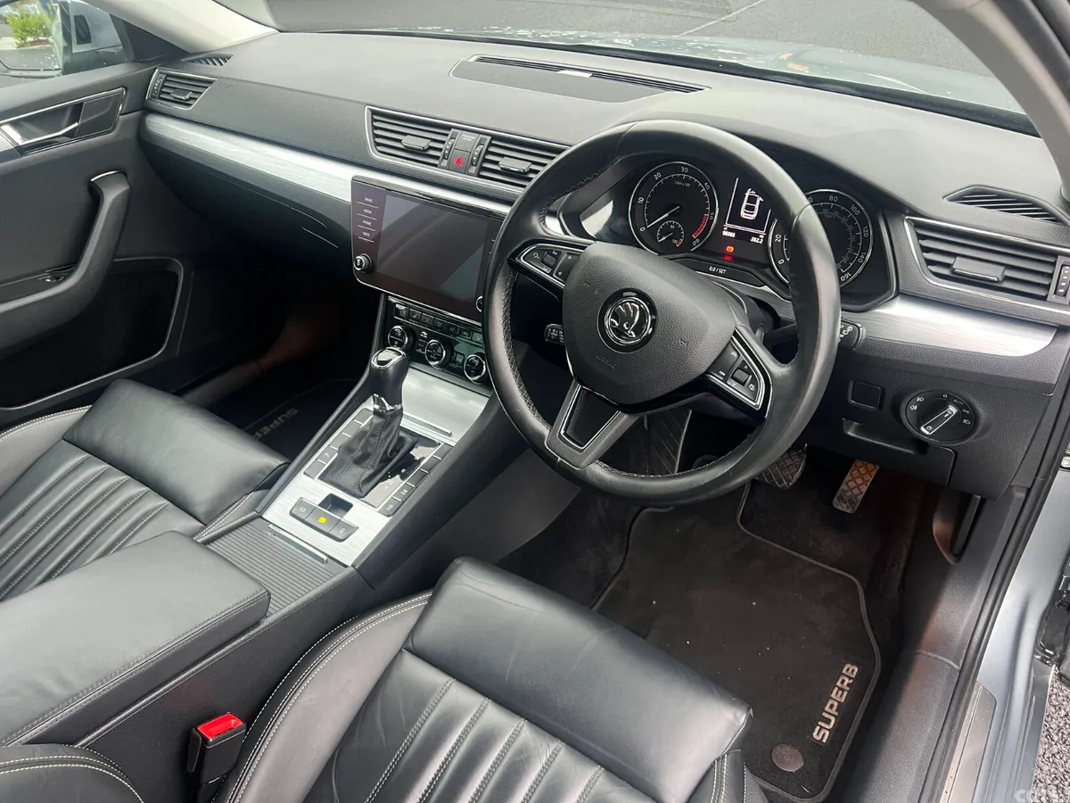 Skoda Superb Hatchback, Diesel, 2021, Grey
