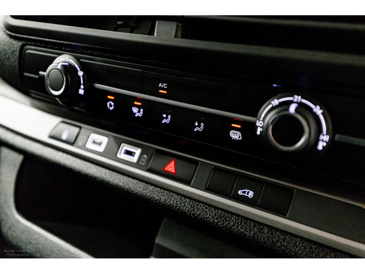 Peugeot Expert Van, Diesel, 2025, Black