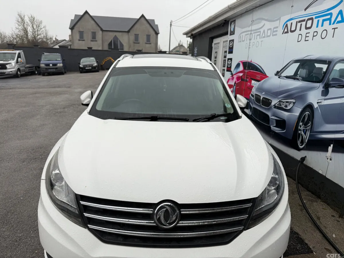 DFSK Glory 580 SUV, Petrol, 2024, White