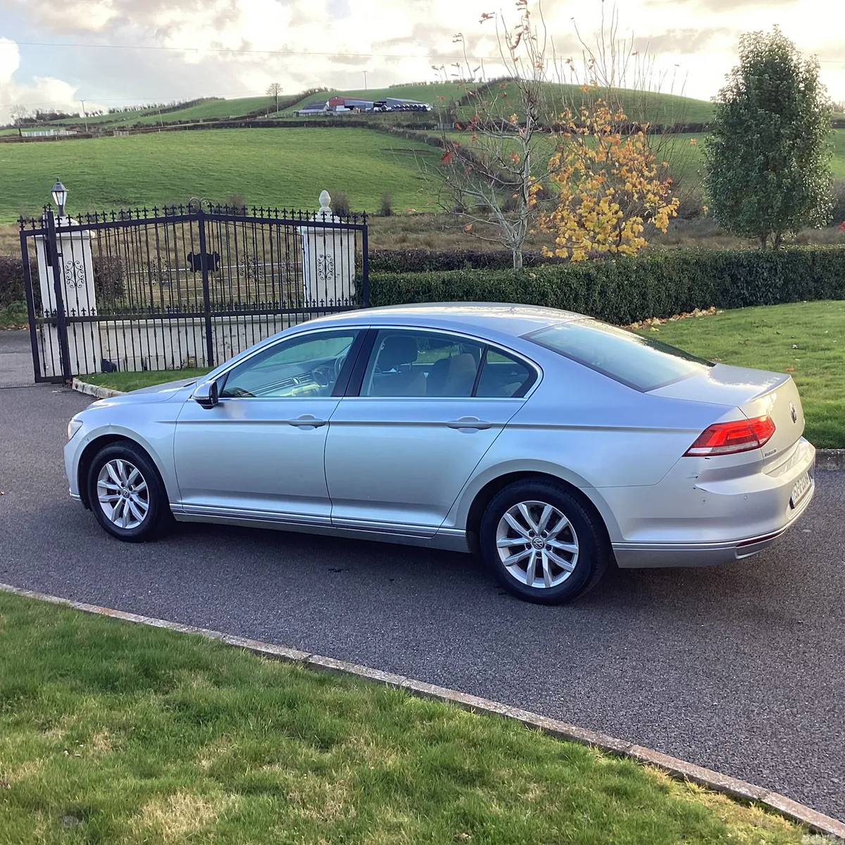 Volkswagen Passat Saloon, Diesel, 2015, Silver