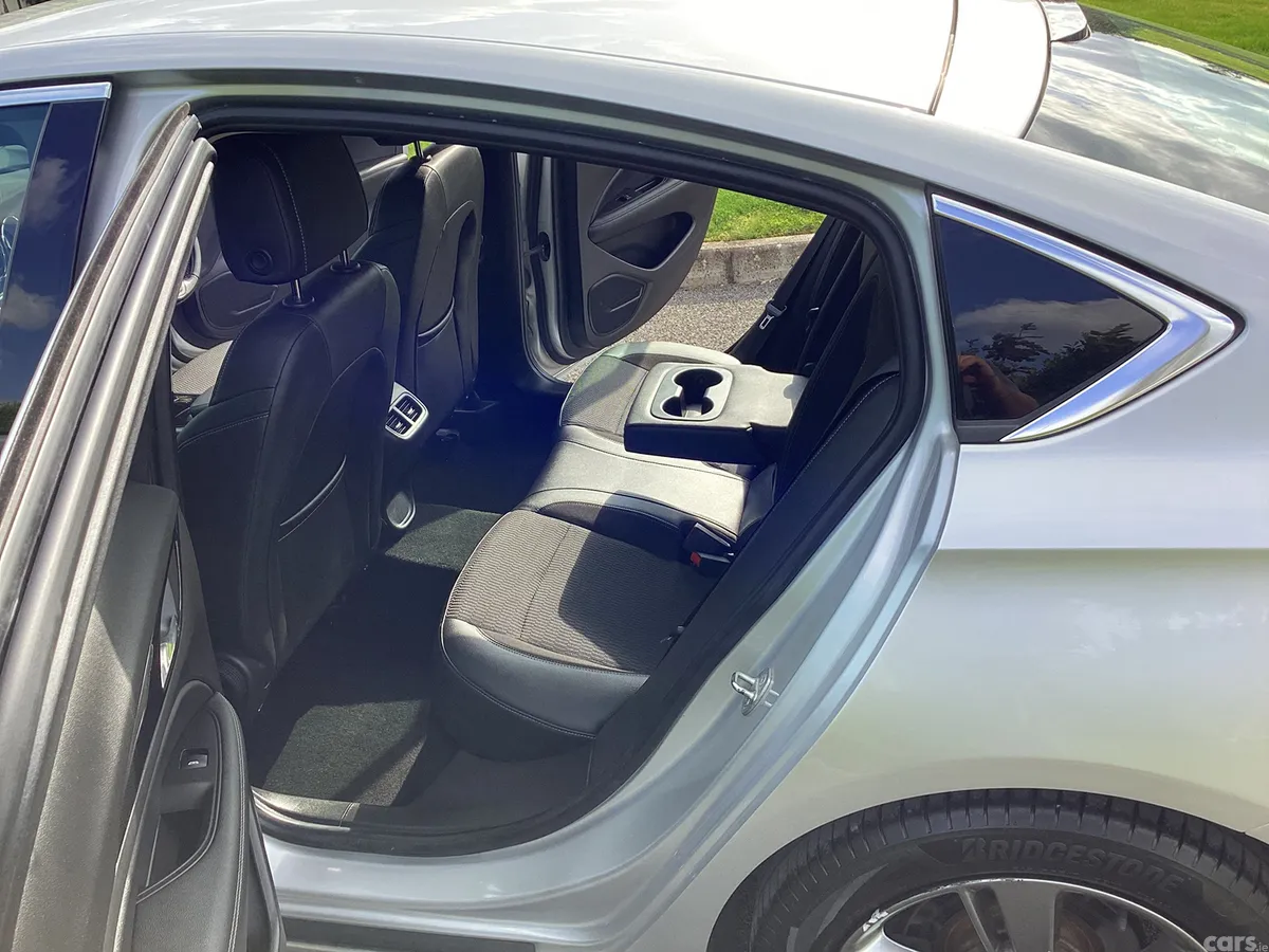 Opel Insignia Hatchback, Diesel, 2021, Grey