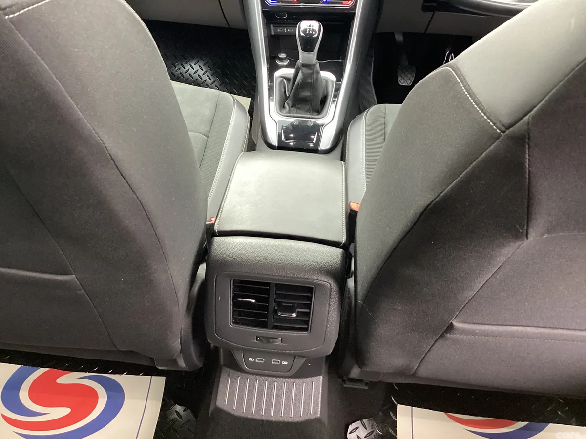 Volkswagen T-Roc SUV, Diesel, 2023, Grey