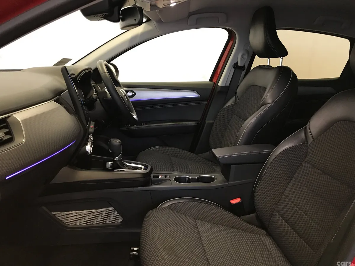 Renault Arkana Hatchback, Petrol, 2023, Red