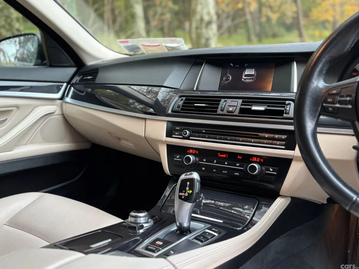 BMW 5-Series Estate/Jeep, Diesel, 2015, Black