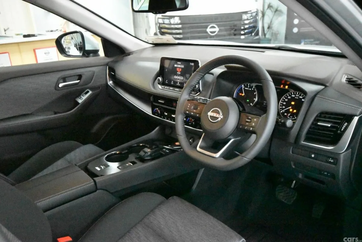 Nissan X-Trail SUV, Petrol, 2025, Silver