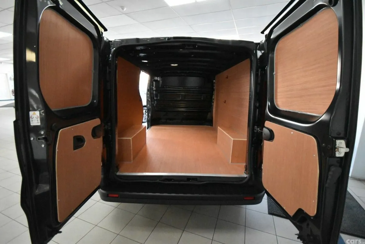 Nissan Primastar MPV, Diesel, 2026, Grey