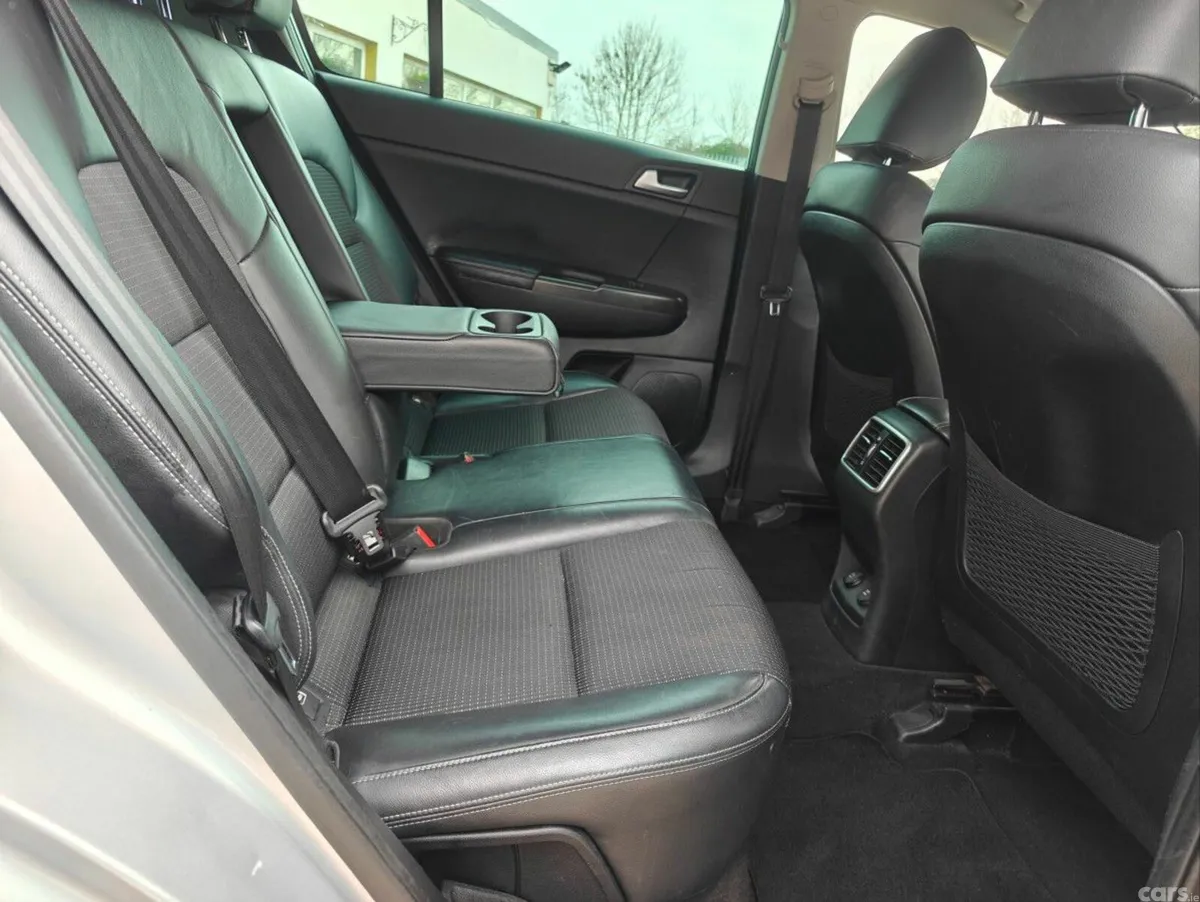 Kia Sportage SUV, Diesel, 2016, Silver