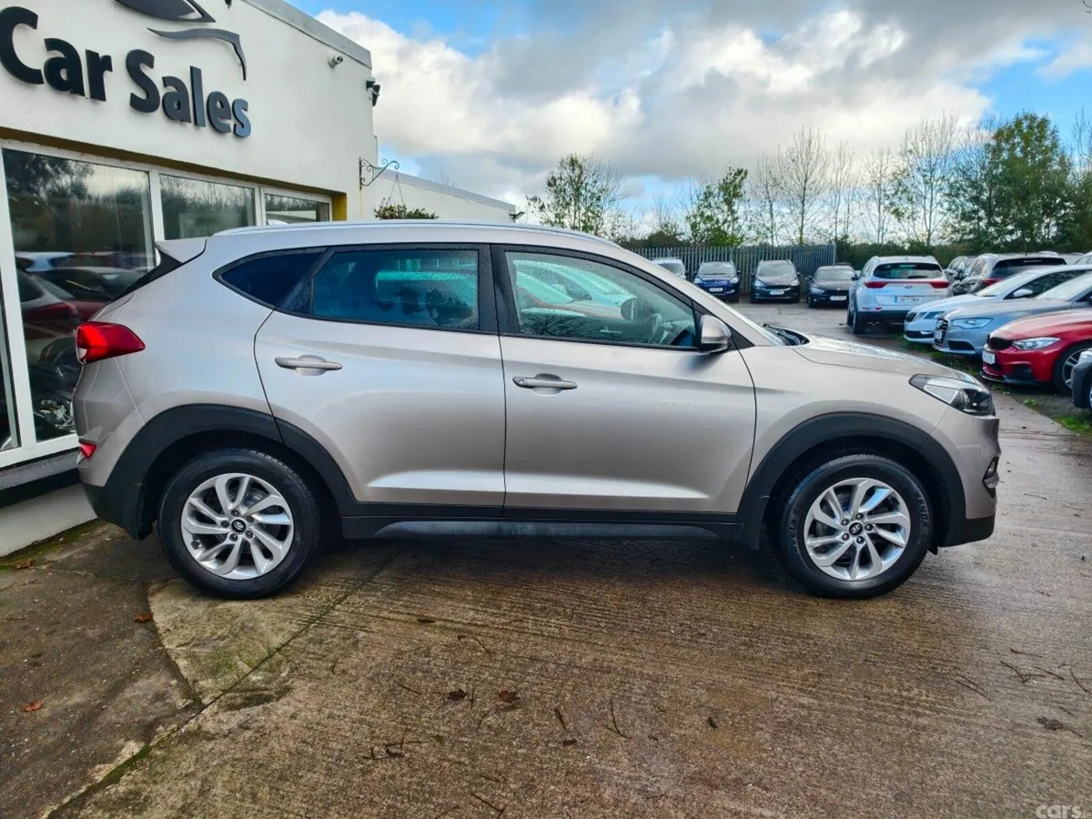 Hyundai Tucson SUV, Diesel, 2016, White