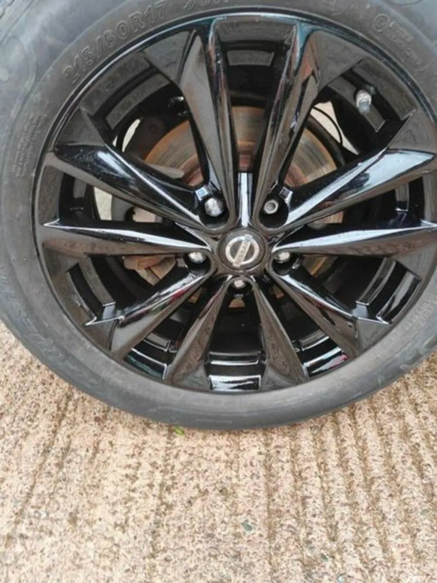 Nissan Qashqai SUV, Diesel, 2015, Silver