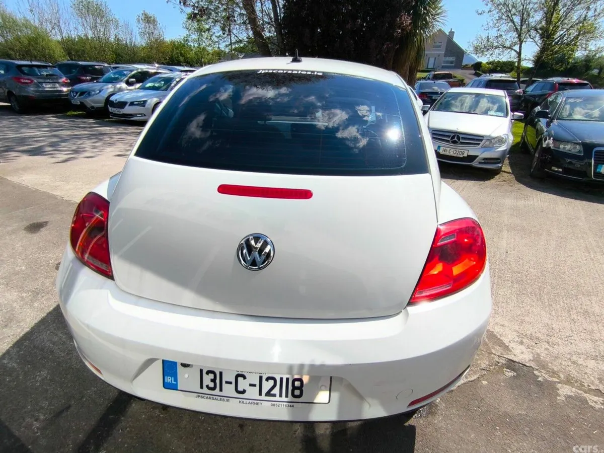 Volkswagen Beetle Hatchback, Petrol, 2013, White