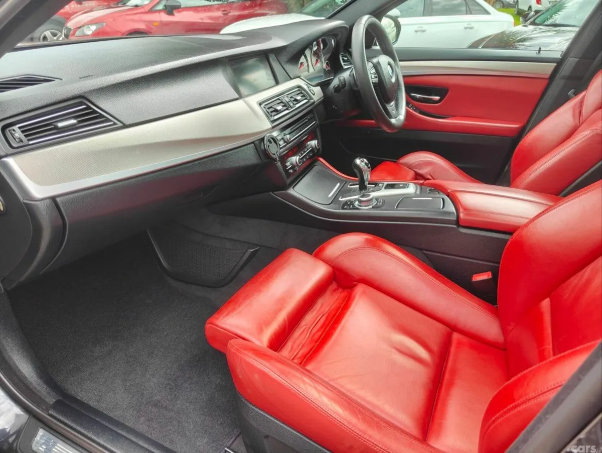 BMW M5 Saloon, Petrol, 2012, Black
