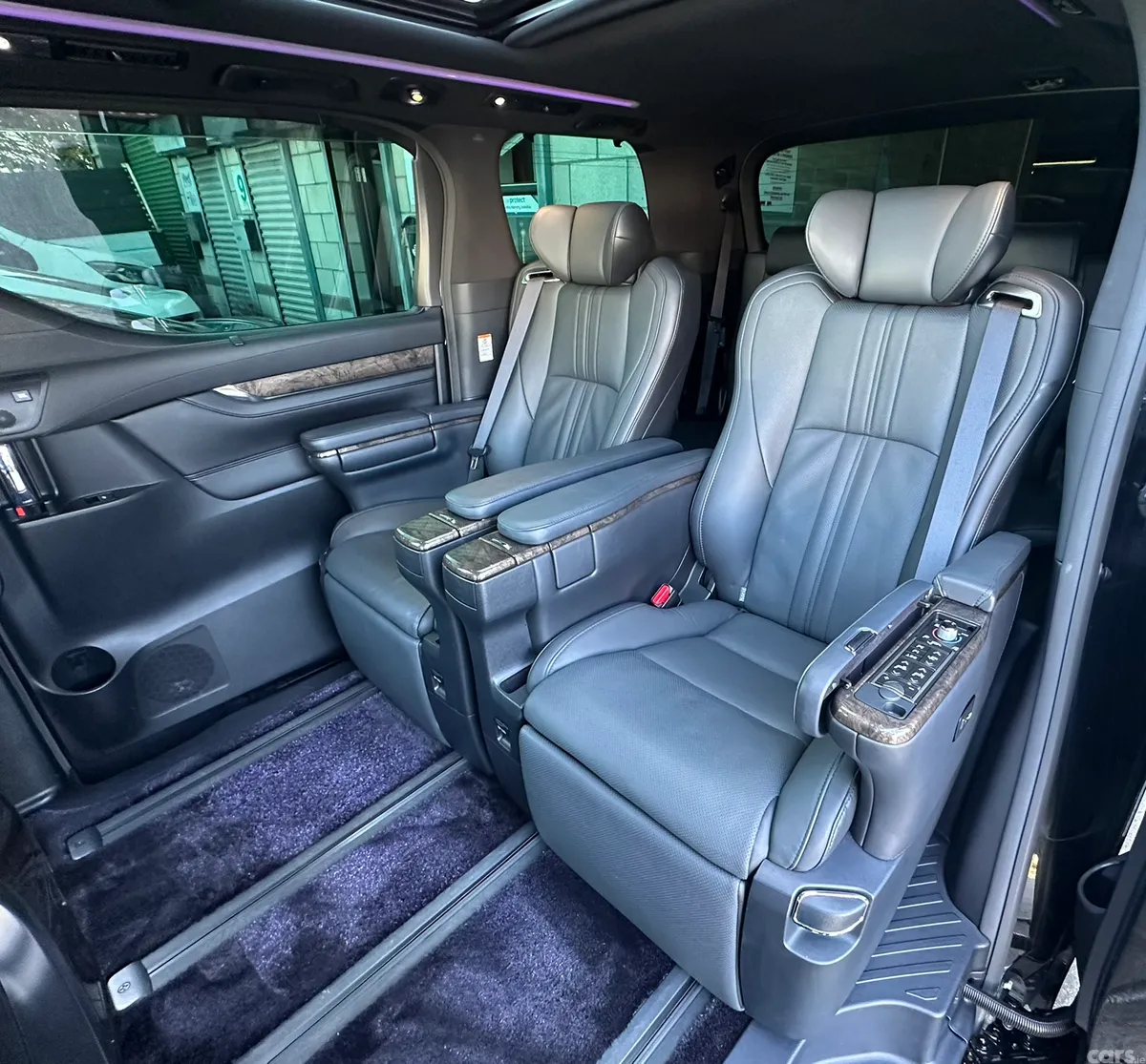 Toyota Alphard MPV, Petrol Hybrid, 2020, Black