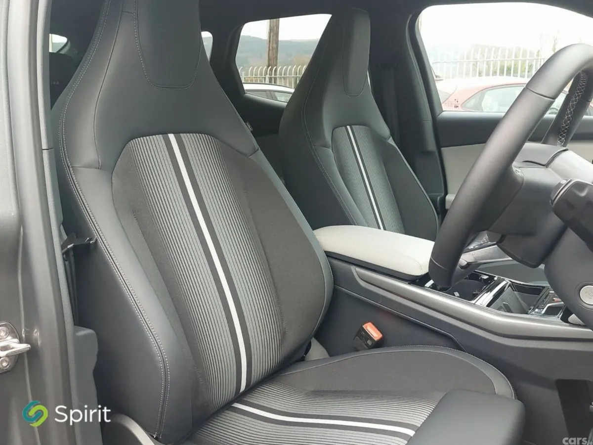 Ford Capri MPV, Electric, 2026, Grey