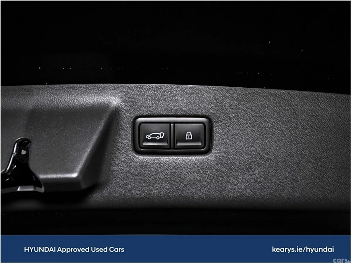 Hyundai Santa Fe SUV, Petrol Plug-in Hybrid, 2025, Black