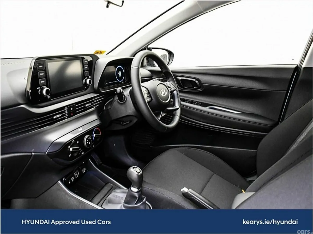 Hyundai i20 Hatchback, Petrol, 2025, Blue