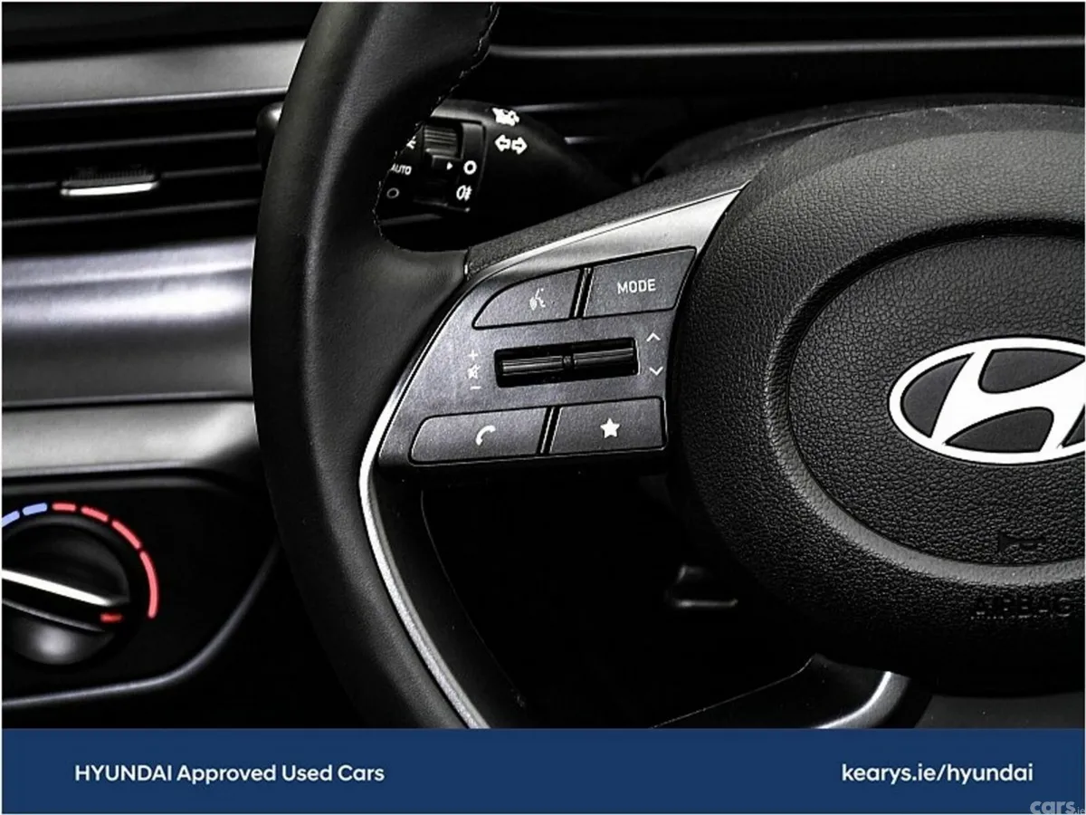 Hyundai i20 Hatchback, Petrol, 2025, Blue