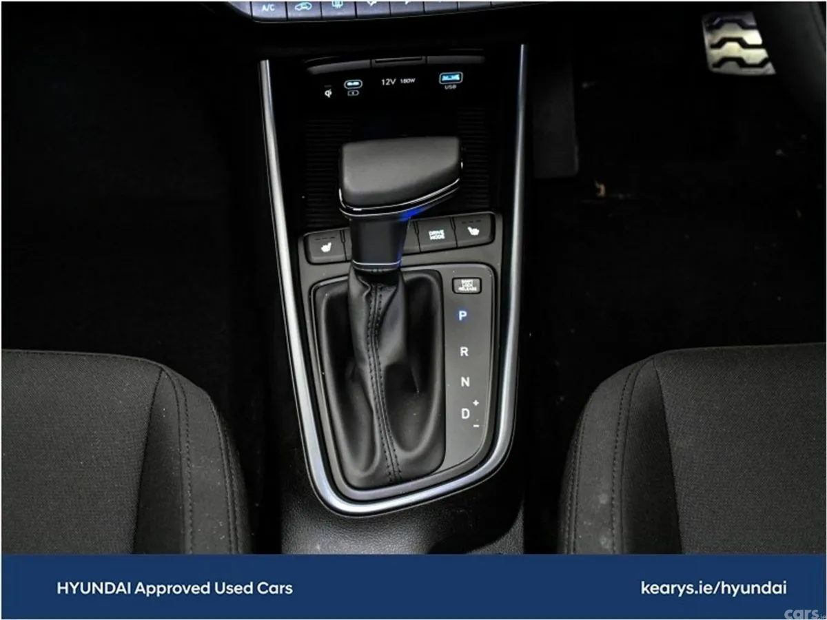 Hyundai Bayon SUV, Petrol, 2027, Red