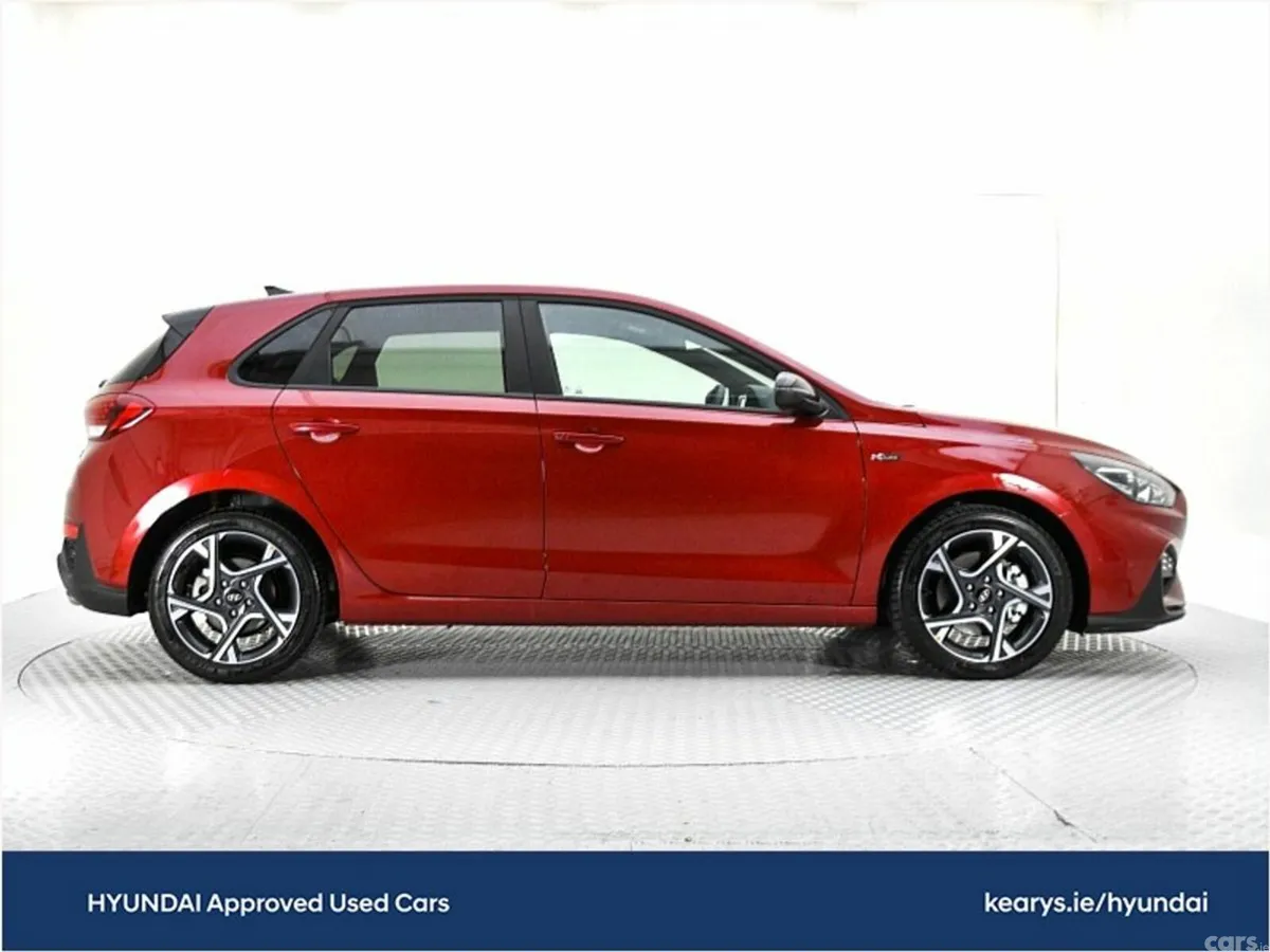 Hyundai i30 Hatchback, Petrol, 2027, Red