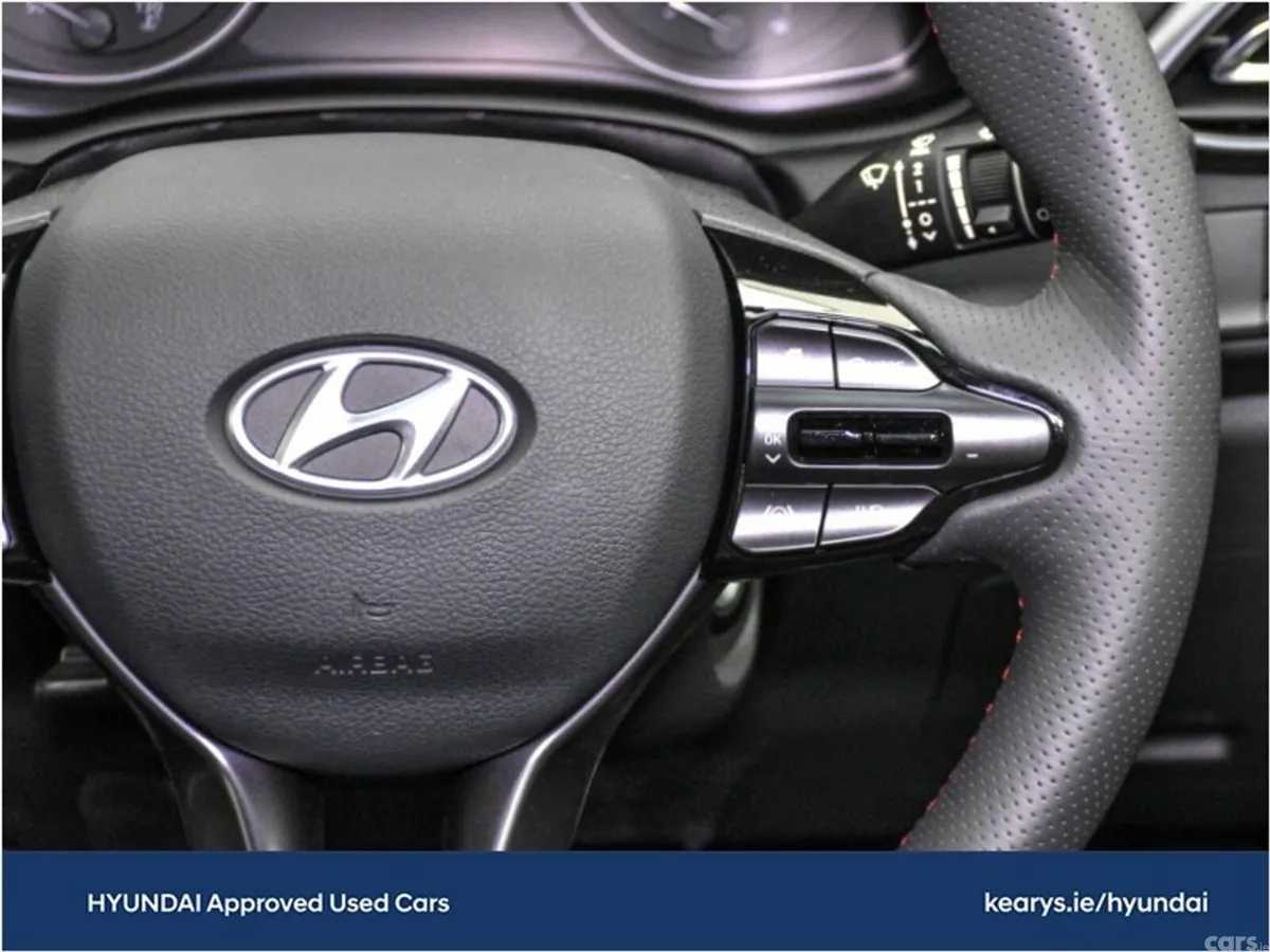 Hyundai i30 Hatchback, Petrol, 2027, Red