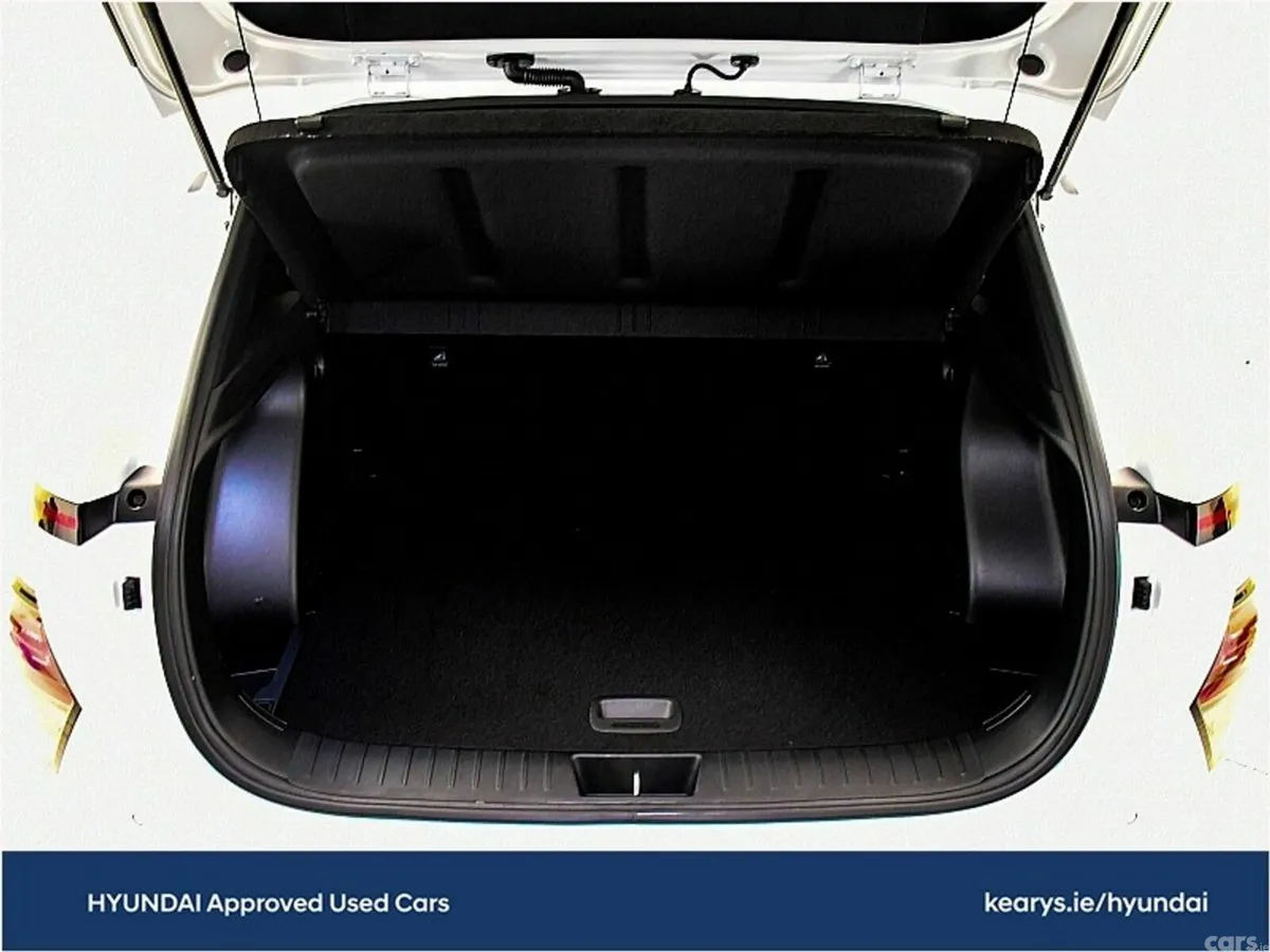 Hyundai KONA SUV, Petrol, 2027, White