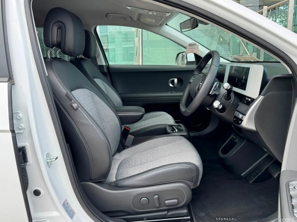 Hyundai IONIQ 5 MPV, Electric, 2024, White