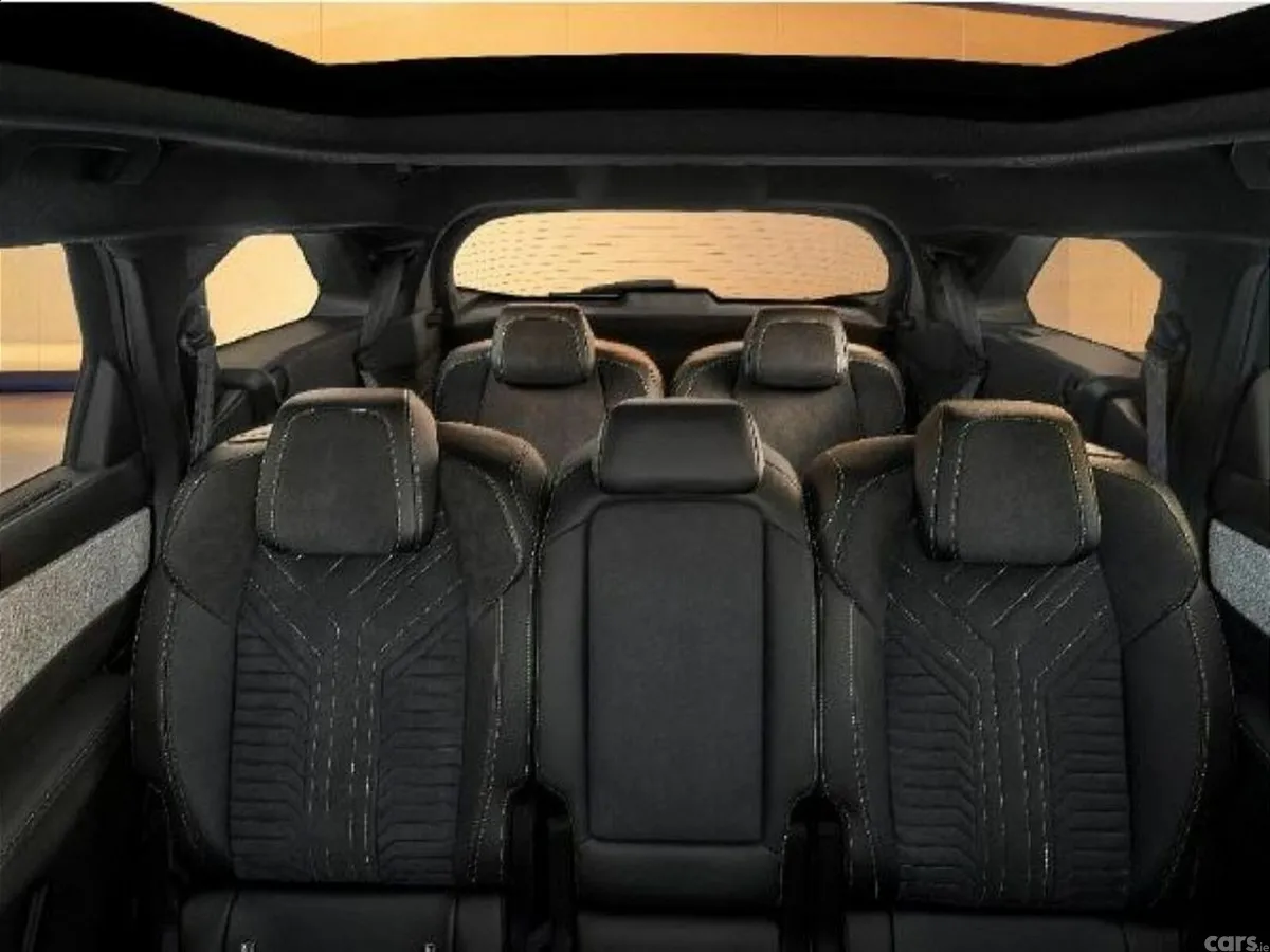 Peugeot 5008 SUV, Petrol Hybrid, 2027, 