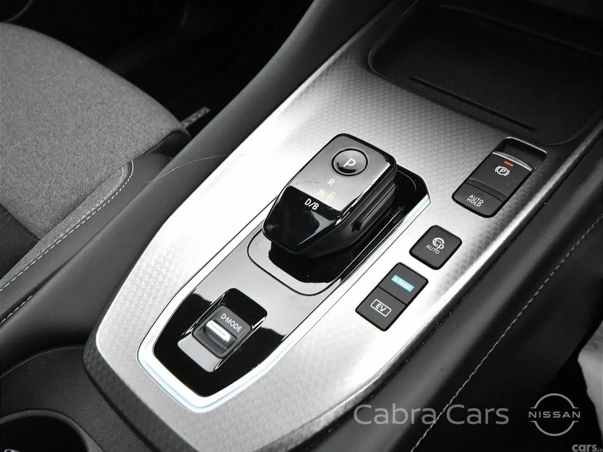 Nissan Qashqai Hatchback, Petrol Hybrid, 2025, Grey